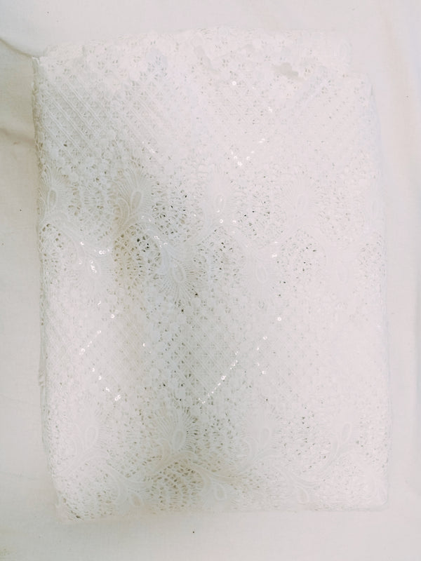 Tissu en dentelle coton blanc