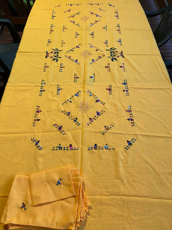Nappe de table petakofehy 8 couverts de couleur jaune
