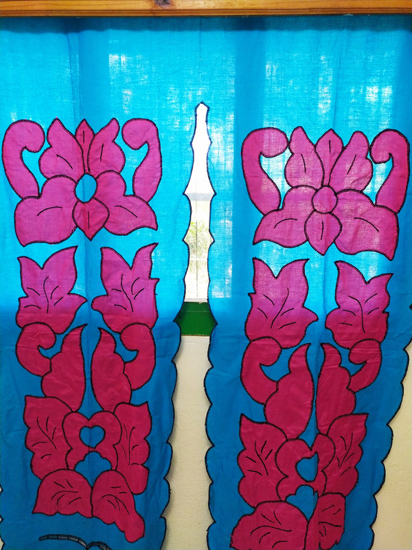 Rideau petademba 2 portes bleu clair avec motifs roses
