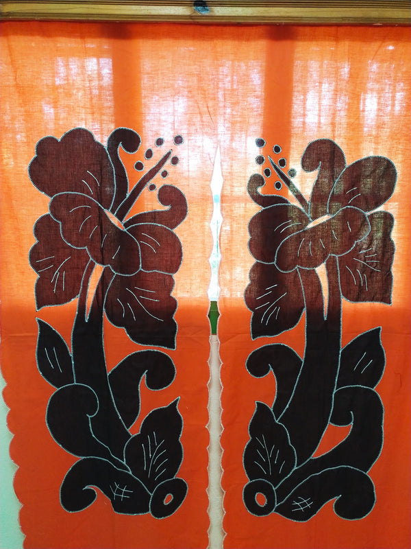 Rideau petademba 2 portes orange avec motifs noirs