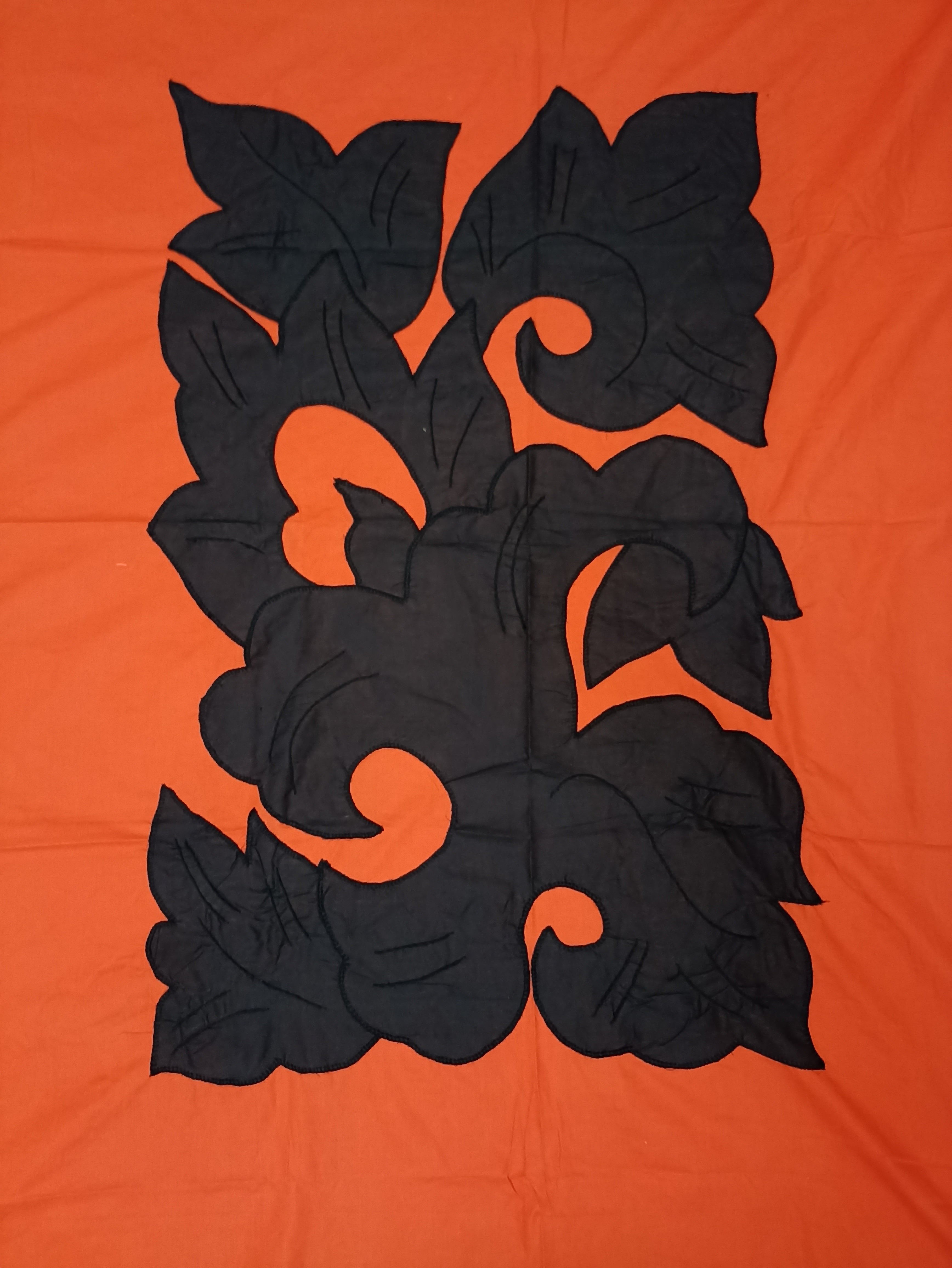 Drap Petademba figuratif 3 places orange à motifs noirs